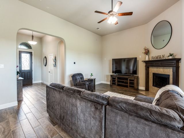 5640 Sunset Ridge, Midlothian, TX 76065
