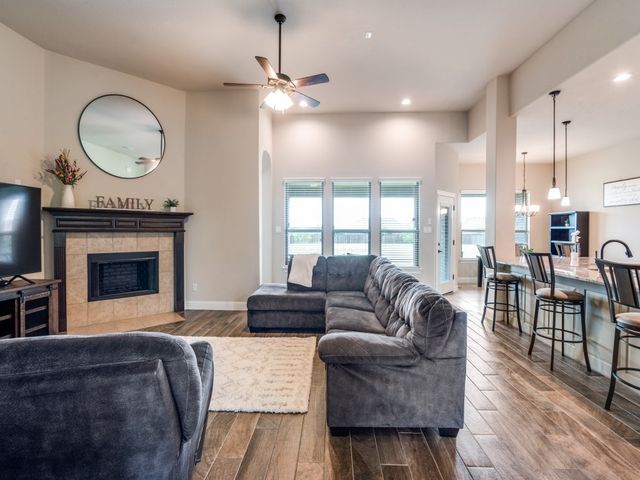 5640 Sunset Ridge, Midlothian, TX 76065