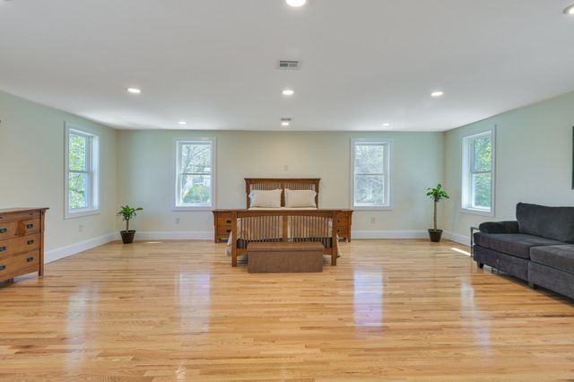4 Ripley Road, Hull, MA 02045