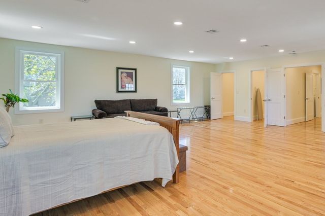 4 Ripley Road, Hull, MA 02045