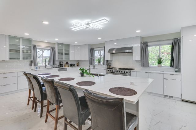 4 Ripley Road, Hull, MA 02045