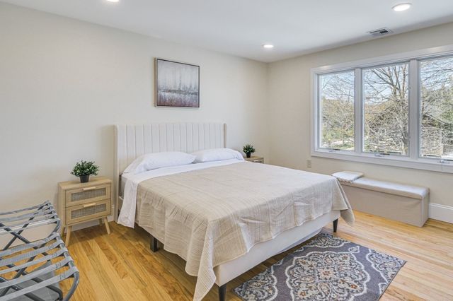 4 Ripley Road, Hull, MA 02045
