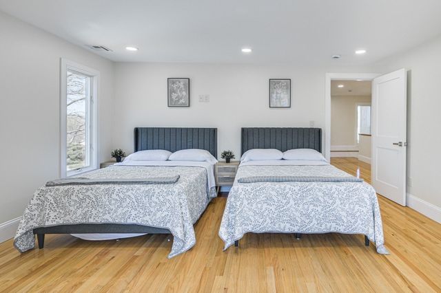 4 Ripley Road, Hull, MA 02045