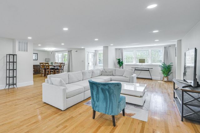 4 Ripley Road, Hull, MA 02045