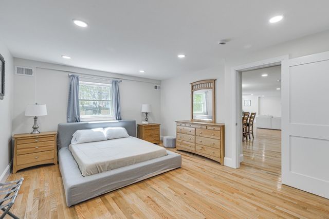 4 Ripley Road, Hull, MA 02045