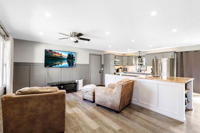 18316 Everglade Drive NE, Wyoming, MN 55092