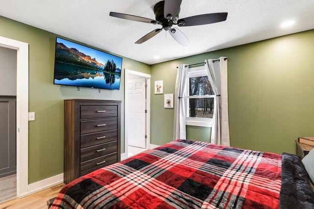 18316 Everglade Drive NE, Wyoming, MN 55092