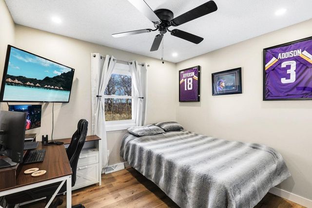 18316 Everglade Drive NE, Wyoming, MN 55092