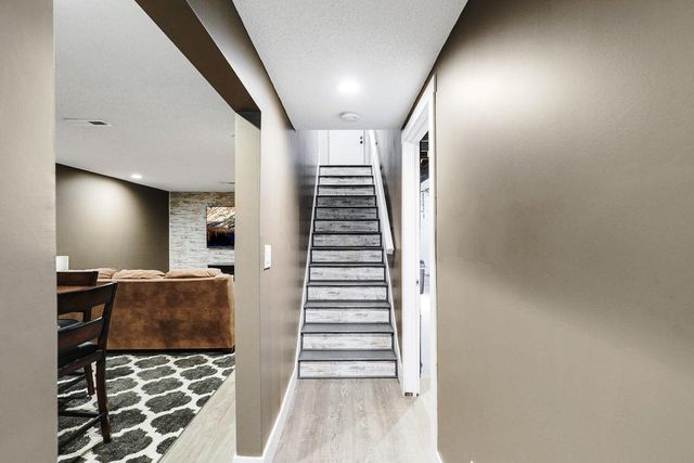 18316 Everglade Drive NE, Wyoming, MN 55092