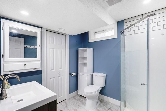 18316 Everglade Drive NE, Wyoming, MN 55092