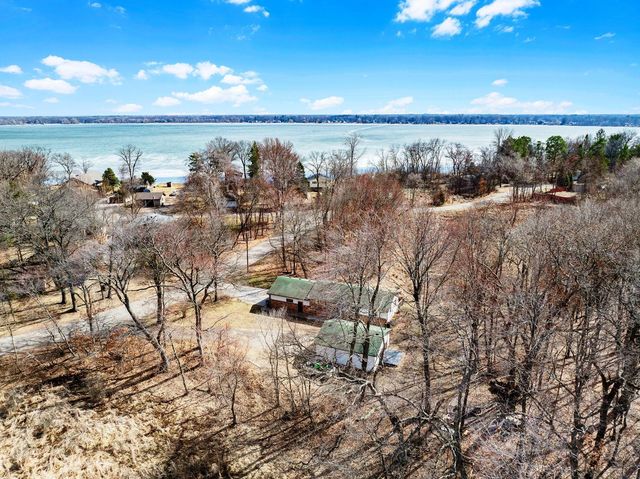 18316 Everglade Drive NE, Wyoming, MN 55092