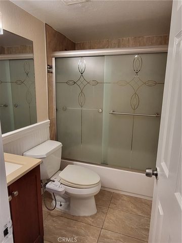 25011 Peachland Avenue 229, Newhall, CA 91321