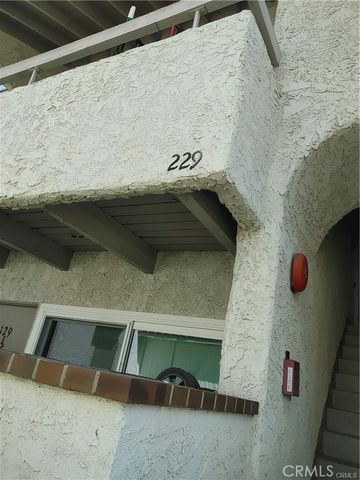 25011 Peachland Avenue 229, Newhall, CA 91321