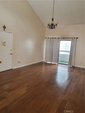 25011 Peachland Avenue 229, Newhall, CA 91321