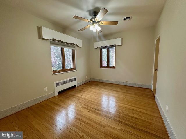 3007 OLIVER ST NW, Washington, DC 20015