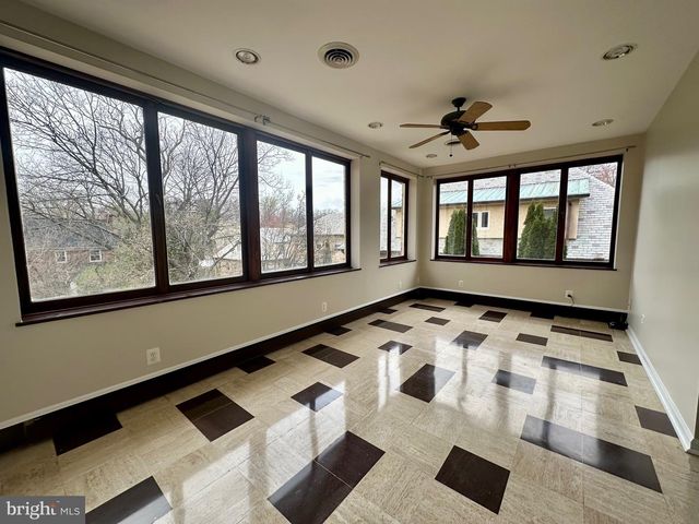 3007 OLIVER ST NW, Washington, DC 20015