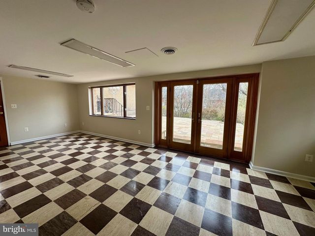 3007 OLIVER ST NW, Washington, DC 20015