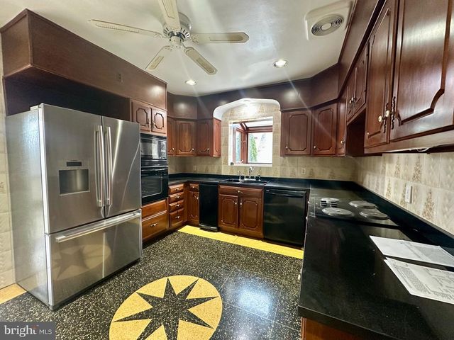 3007 OLIVER ST NW, Washington, DC 20015