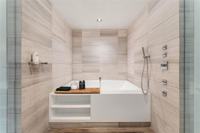 4701 N Meridian Ave 421, Miami Beach, FL 33140