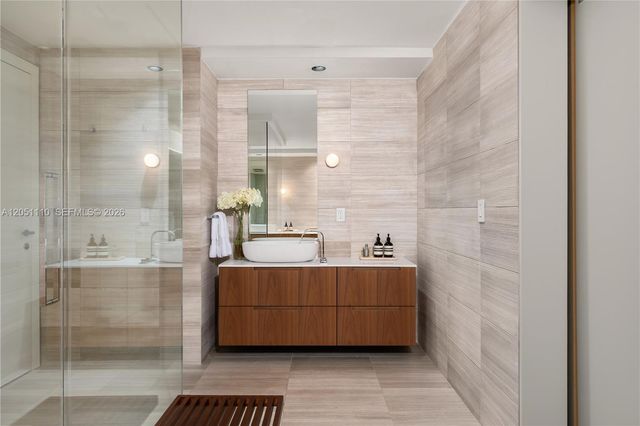 4701 N Meridian Ave 421, Miami Beach, FL 33140