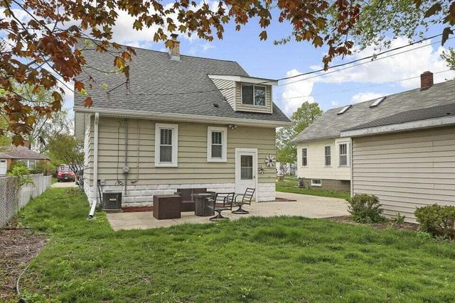 7519 29th AVENUE, Kenosha, WI 53143