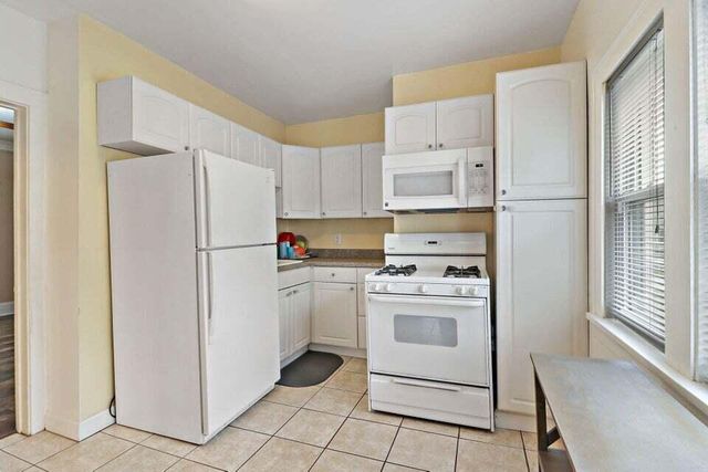 7519 29th AVENUE, Kenosha, WI 53143