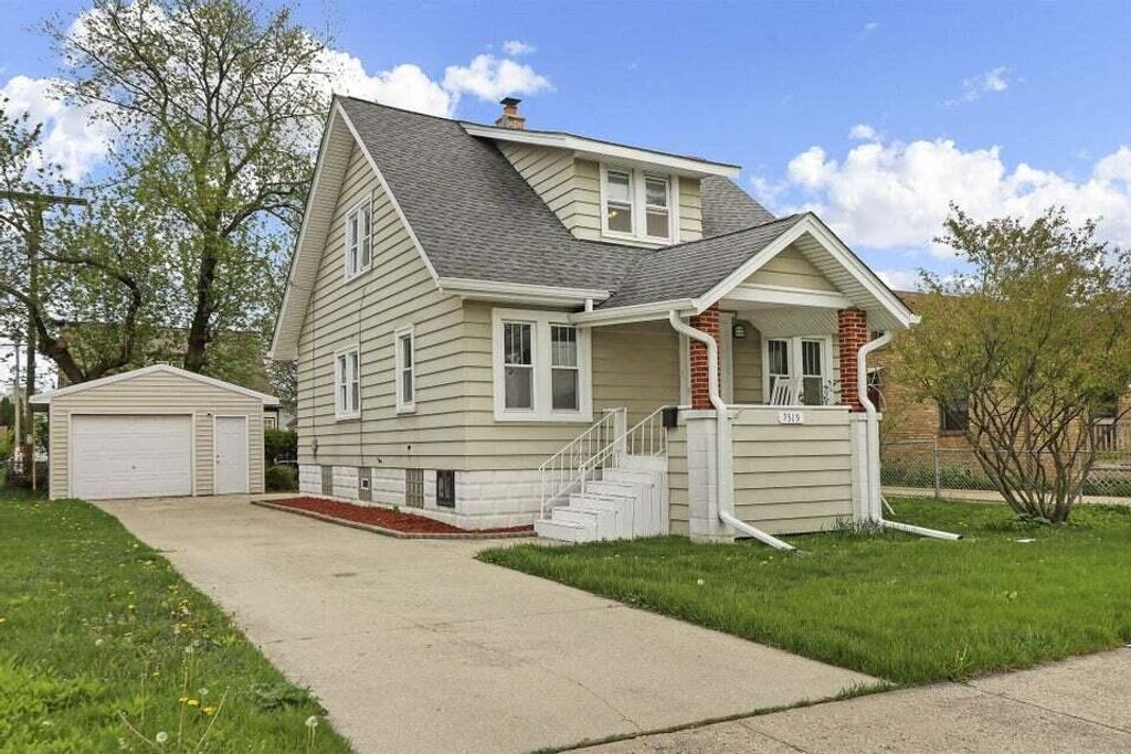 7519 29th AVENUE, Kenosha, WI 53143