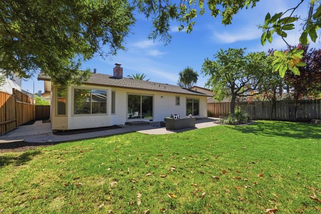 7577 Bollinger Road, Cupertino, CA 95014