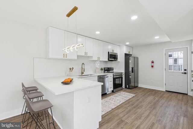 1131 S 53RD ST, Philadelphia, PA 19143