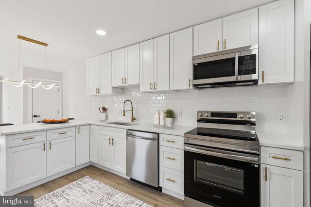 1131 S 53RD ST, Philadelphia, PA 19143