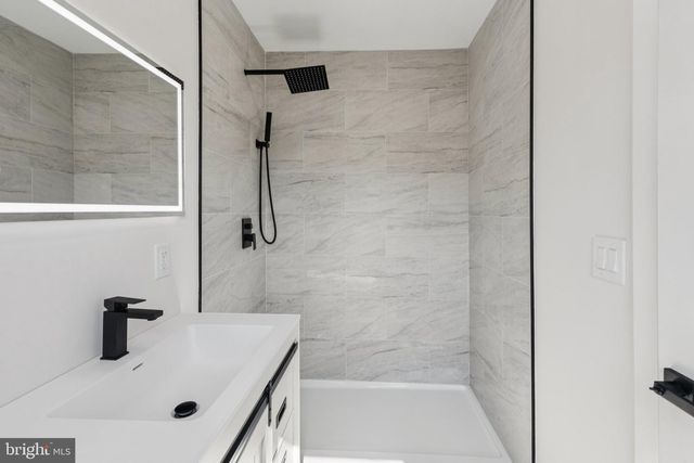 1131 S 53RD ST, Philadelphia, PA 19143