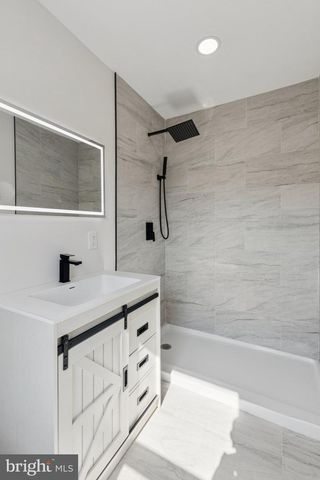 1131 S 53RD ST, Philadelphia, PA 19143