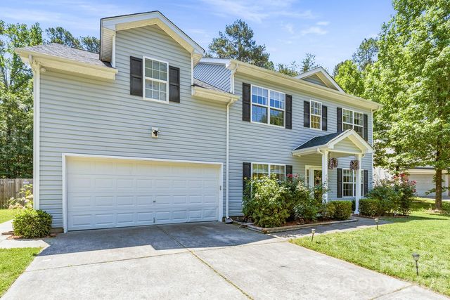 4816 Delprado Circle, Charlotte, NC 28216