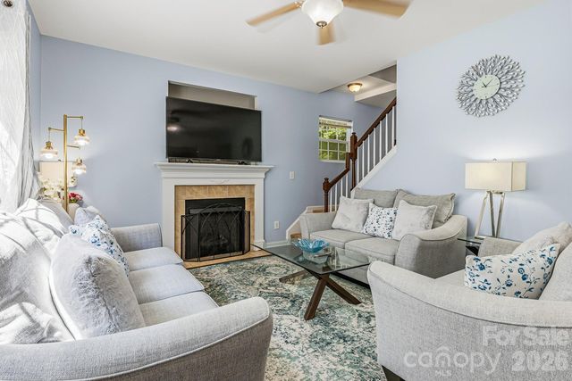 4816 Delprado Circle, Charlotte, NC 28216
