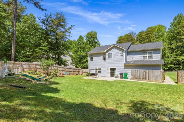 4816 Delprado Circle, Charlotte, NC 28216