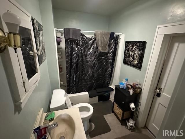 1714 S Twyckenham Drive, South Bend, IN 46613