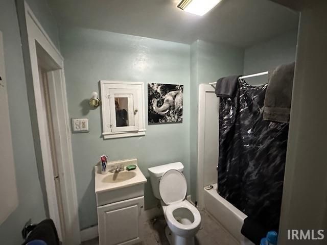 1714 S Twyckenham Drive, South Bend, IN 46613