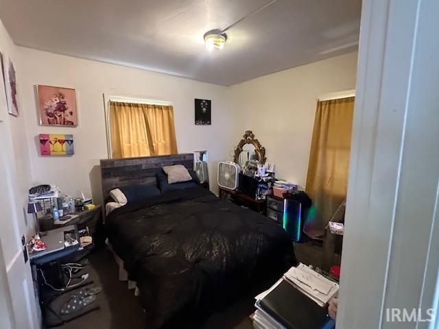 1714 S Twyckenham Drive, South Bend, IN 46613