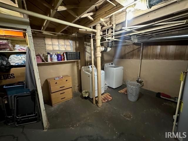 1714 S Twyckenham Drive, South Bend, IN 46613