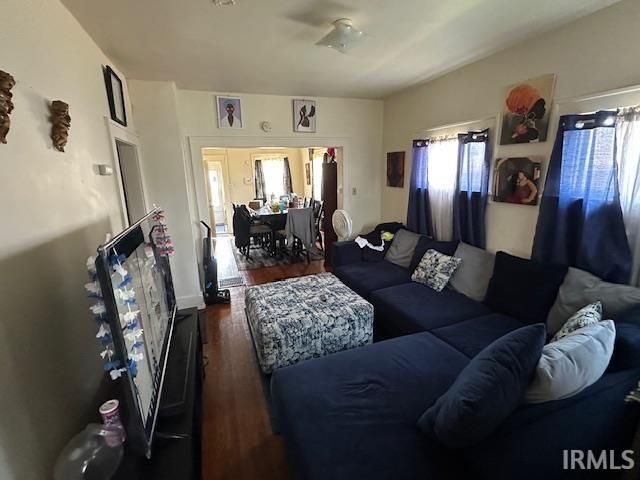 1714 S Twyckenham Drive, South Bend, IN 46613