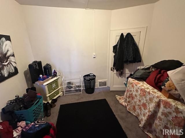 1714 S Twyckenham Drive, South Bend, IN 46613