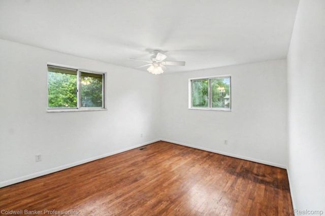 8965 Sherwood Drive, Springfield Charter Township, MI 48350