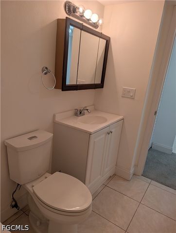 7050 Nantucket CIR 4, North Fort Myers, FL 33917