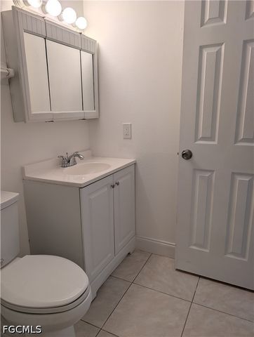 7050 Nantucket CIR 4, North Fort Myers, FL 33917