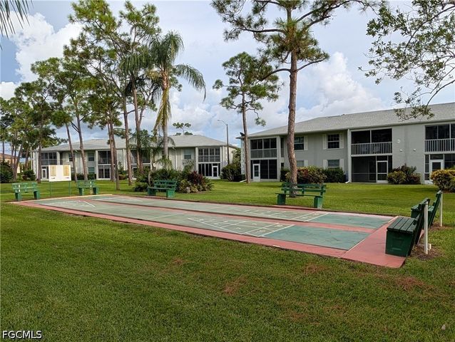 7050 Nantucket CIR 4, North Fort Myers, FL 33917
