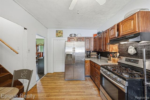 75 E Cicotte Street, River Rouge, MI 48218