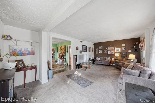 75 E Cicotte Street, River Rouge, MI 48218