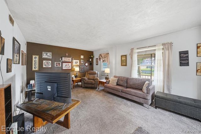 75 E Cicotte Street, River Rouge, MI 48218