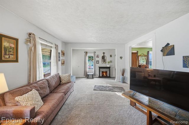 75 E Cicotte Street, River Rouge, MI 48218