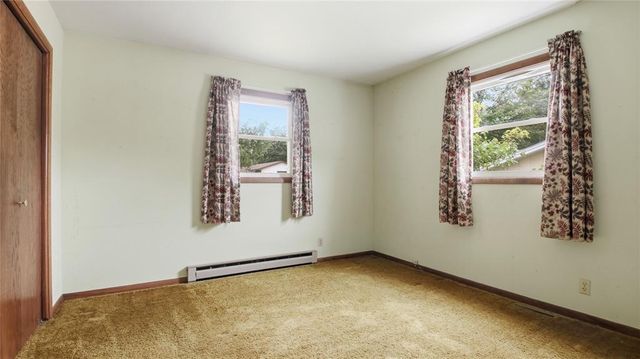 1413 Raedel Road, Eau Claire, WI 54703